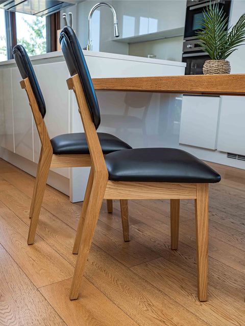 Sedia 88 cm in rovere massello ed ecopelle moderna sedile morbida naturale Lyla