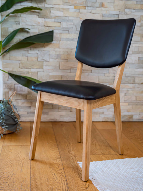 Sedia 88 cm in rovere massello ed ecopelle moderna sedile morbida naturale Lyla
