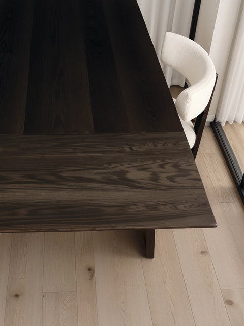 Tavolo da pranzo allungabile in rovere massello moderno nero Austin
