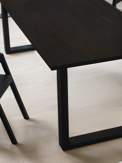 Dining Table of solid oak nordic loft black Ronelle