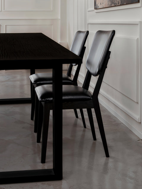 Dining Table of solid oak nordic loft black Ronelle