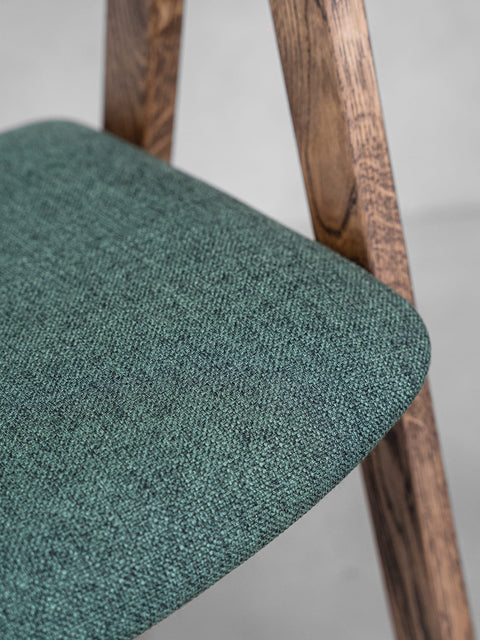 Sedia in massello di rovere fumé moderna 79 cm morbida Sorano