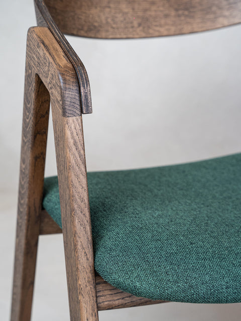 Sedia in massello di rovere fumé moderna 79 cm morbida Sorano
