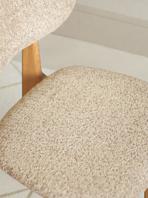 Sedia in rovere massello naturale 81 cm in tessuto bouclé Mevis