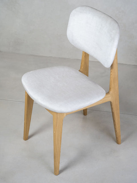 Sedia 81 cm in rovere massello e tessuto moderno seduta morbida bianco naturale Mevis