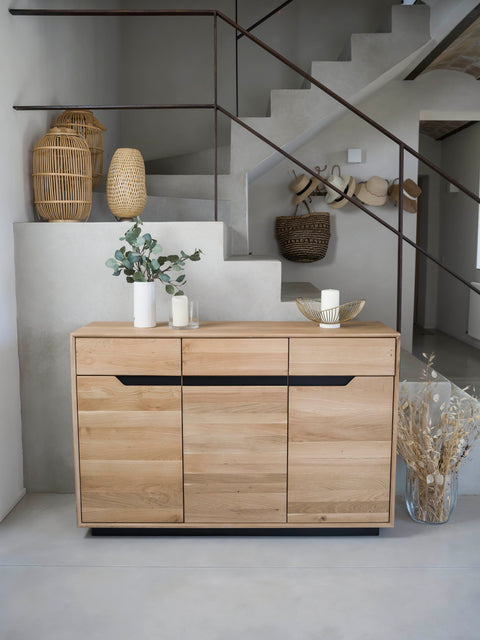 Sideboard of whitewashed solid oak 3 doors 135x42x90 cm modern Adena