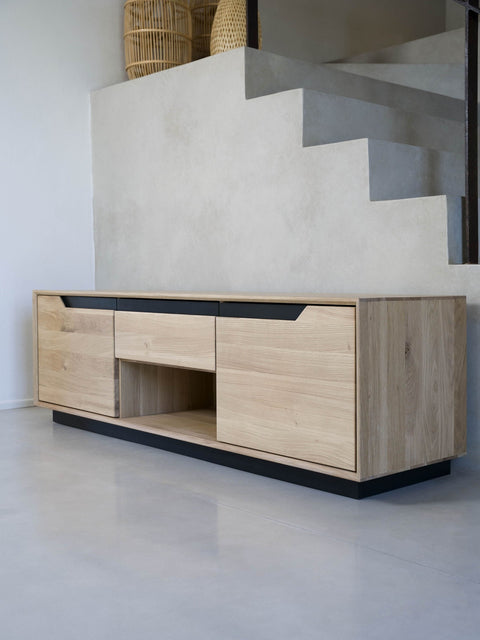 Mobile porta TV in rovere massello sbiancato 2 ante 160x42x50 cm moderno Adena