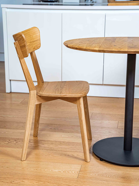 Dining table round of solid oak modern natural Echo