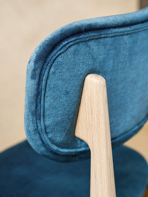 Chair 81 cm of solid oak and fabric modern soft seat nordic Mevis