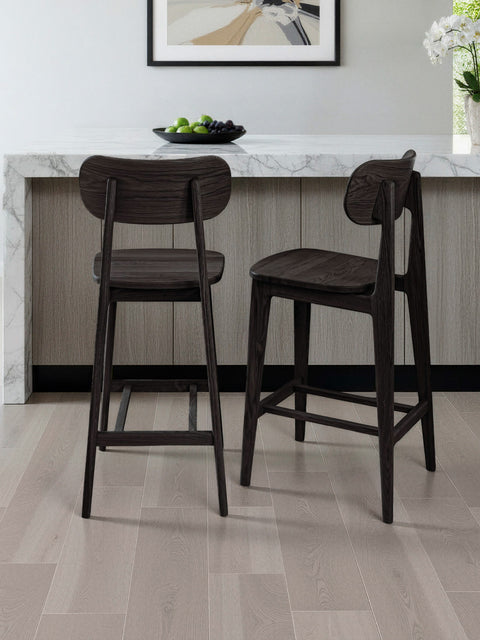 Sedia da bar in legno massello di rovere nero seduta rigida Paolo