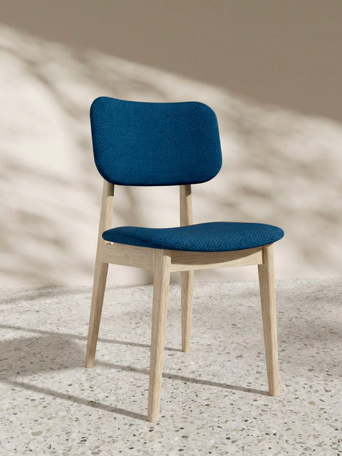 Sedia 81 cm in rovere massello e tessuto moderno con sedile morbido bianca Mevis